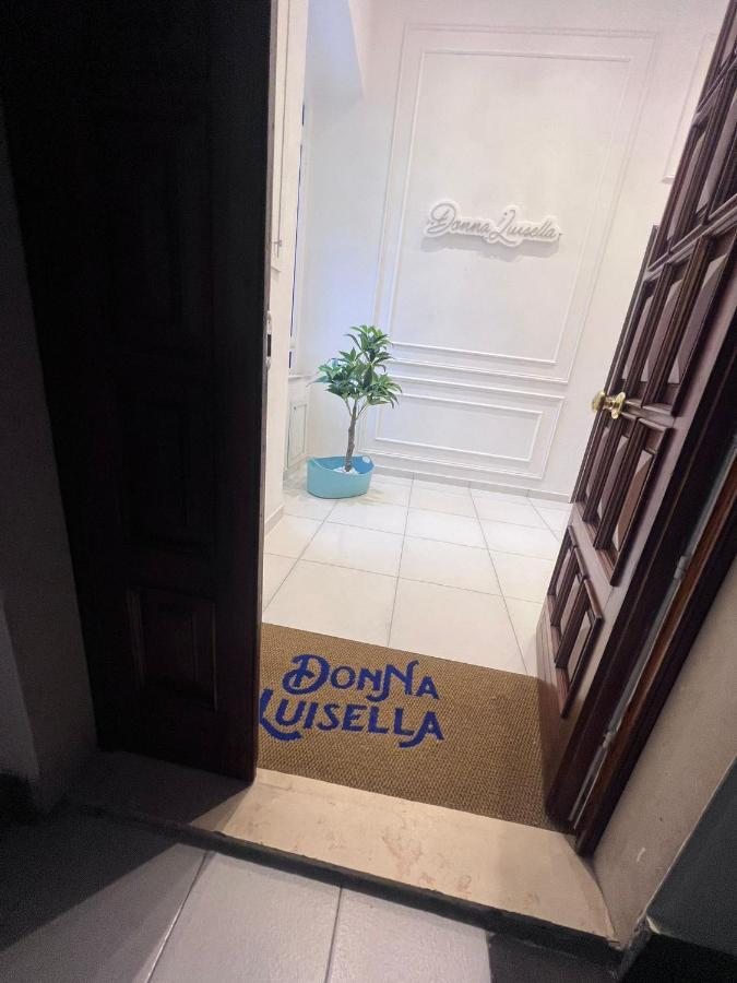 Donna Luisella B&b Napoli Esterno foto